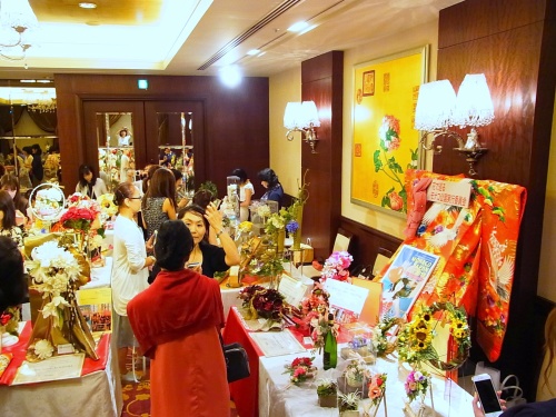 �ԃC���e���A����@�T�}�[�t�����[�t�F�X�^�@1st ���̗l�q�@2