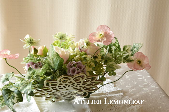 アーティフィシャルフラワー　ラナンキュラス、　ポピーアレンジ　横から　3｜アトリエレモンリーフ