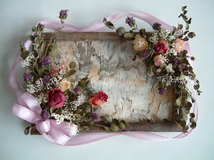 �h���C���[�Y�̃t���[���A�����W�b�A�g���G���������[�t