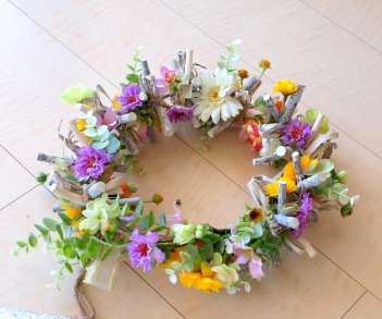 �A�[�e�B�t�B�V�����t�����[�Ə��}�̃K�[�����h�@�b�A�g���G���������[�t