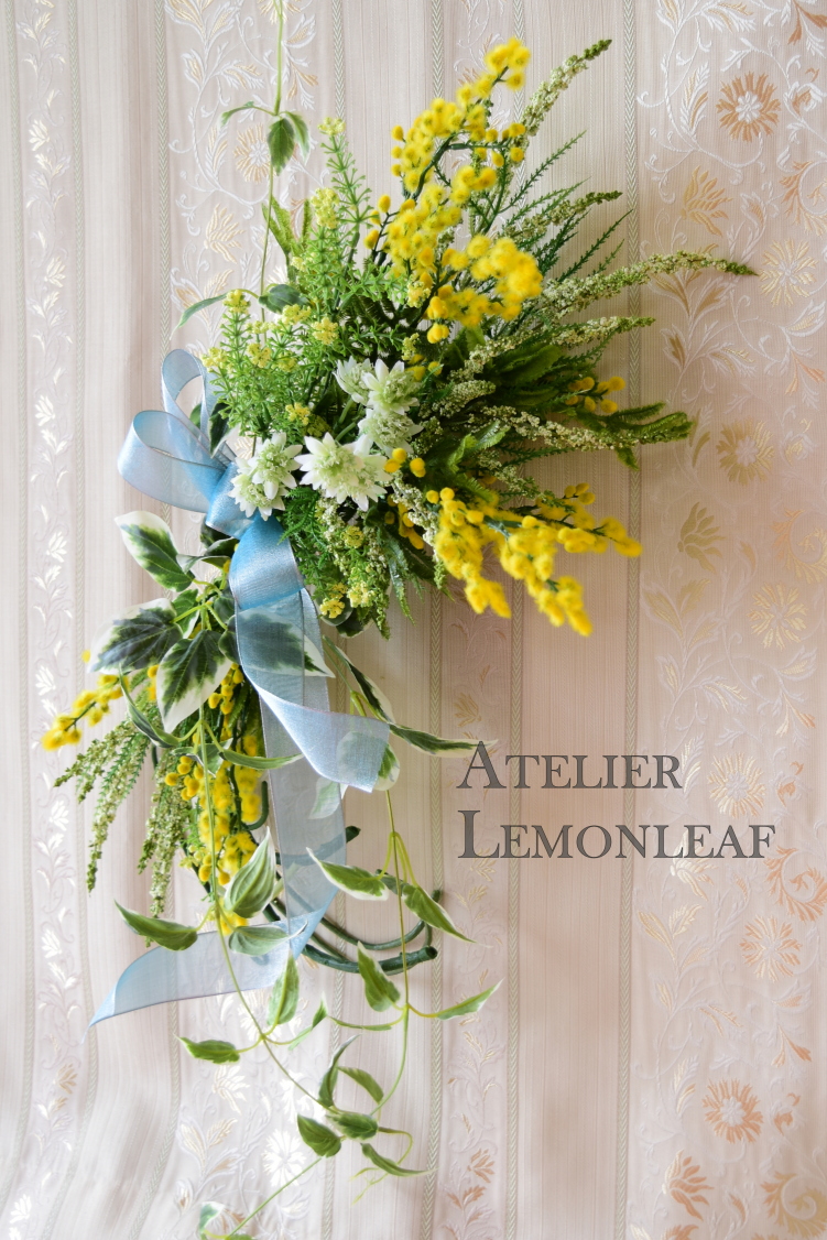 アトリエレモンリーフ　ミモザスワッグ　ミモザ全体フォルム