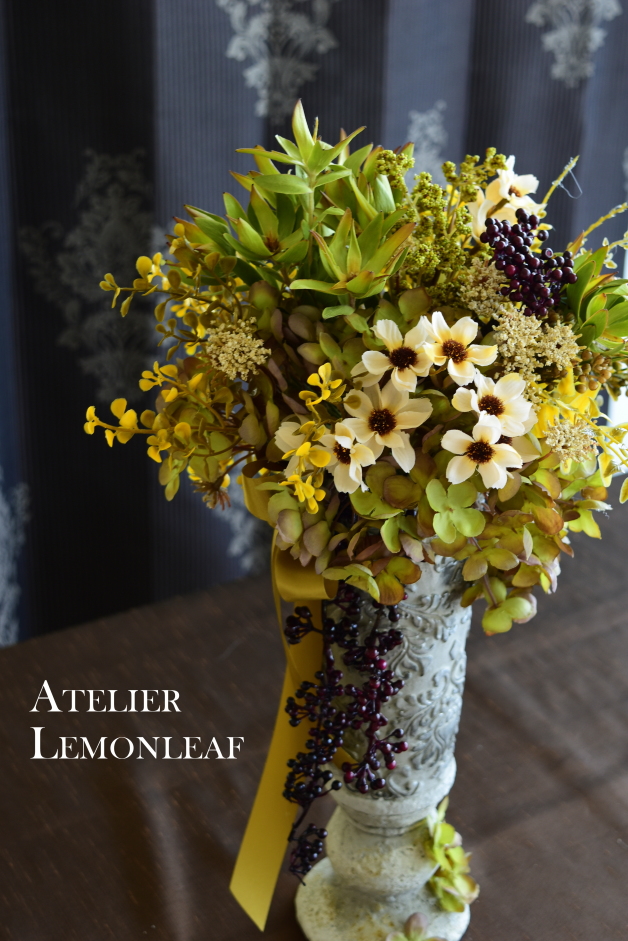 アトリエレモンリーフ　レッスン　トールベース　マスタードカラー　秋のアレンジ