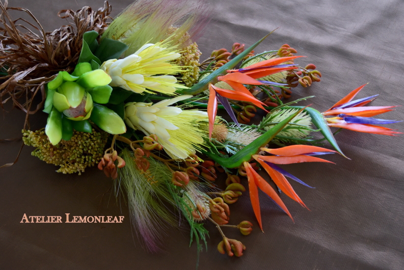 アーティフィシャル　アトリエレモンリーフ　レッスン　ボタニカルクラッチブーケ　アップ　横スタイル