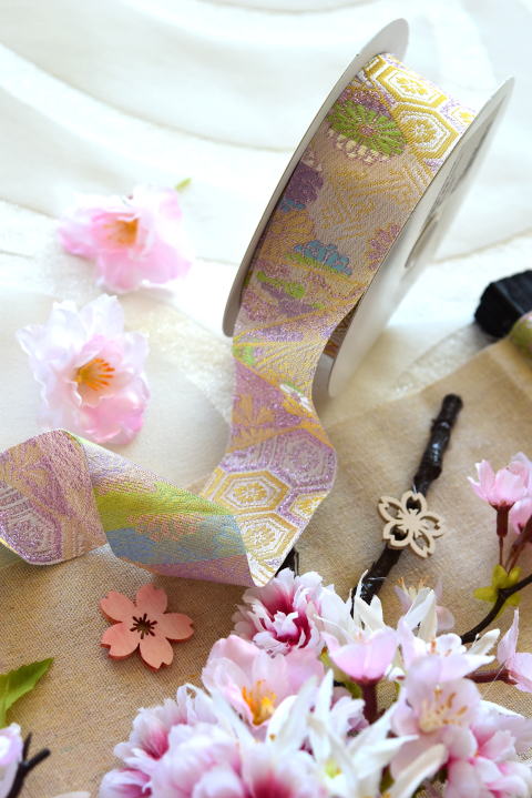 アーティフィシャルフラワー　造花　桜アレンジ　タペストリータイプ　西陣織リボンアップ画像2｜アトリエレモンリーフ