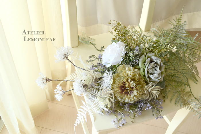 アーティフィシャルフラワークリスマスアレンジ　アーティフィシャルフラワースワッグ　クリスマススワッグ｜アトリエレモンリーフ