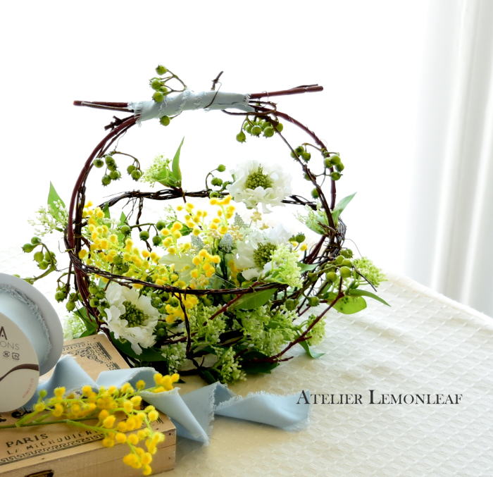 アーティフィシャルフラワー　カゴアレンジ　　カゴを編む　ミモザ　2　｜アトリエレモンリーフ　