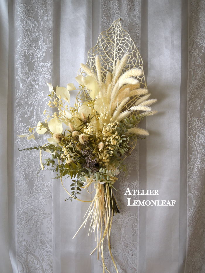 アーティフィシャルフラワー　セタリアとアザミのスワッグ　垂直｜｜アトリエレモンリーフ　