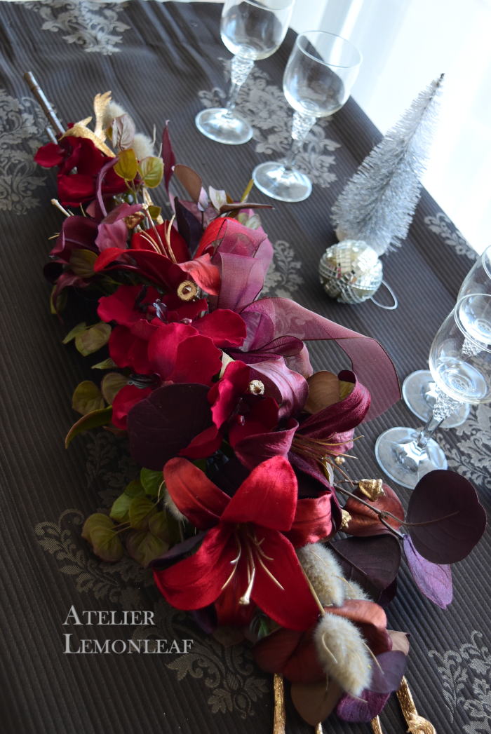 アーティフィシャルフラワー　クリスマスアレンジ　ユリのスワッグ　テーブルコーディネート　｜　アトリエレモンリーフ　