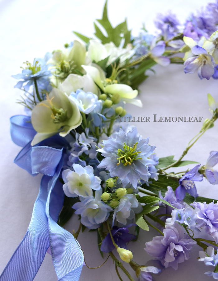 アーティフィシャルフラワー　クレセントスワッグ　デルフィニウム　ラクスバー　メイングリーンのクリスマスローズ｜アトリエレモンリーフ　