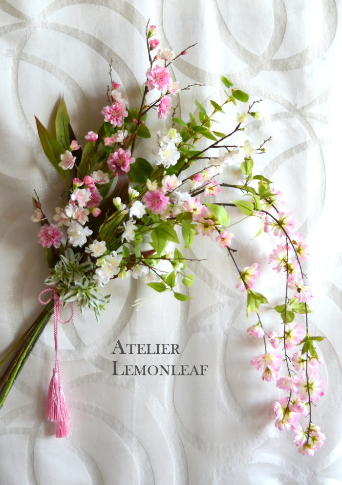 アーティフィシャルフラワーアレンジ　桜のスワッグ、4月桜アレンジ　枝垂れ桜｜アトリエレモンリーフ