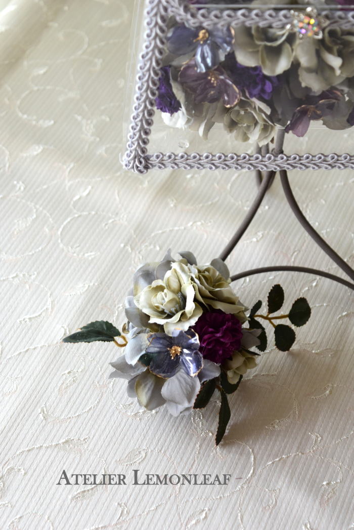 バックアレンジ、ペットフラワー　ペット素材　　アーティフィシャルフラワー　コサージュ｜アトリエレモンリーフ