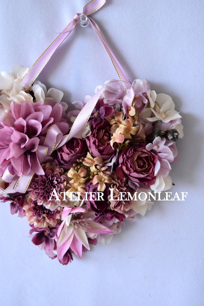 ハートアレンジ、ピンクのハート　セルリア、バラ　アーティフィシャルフラワー　｜アトリエレモンリーフ　