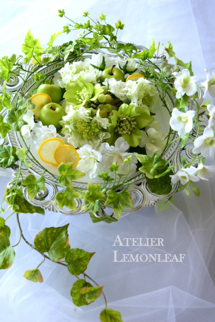 アーティフィシャルフラワー　トレイアレンジ　レモンスライス、リンゴ　蘭｜アトリエレモンリーフ　