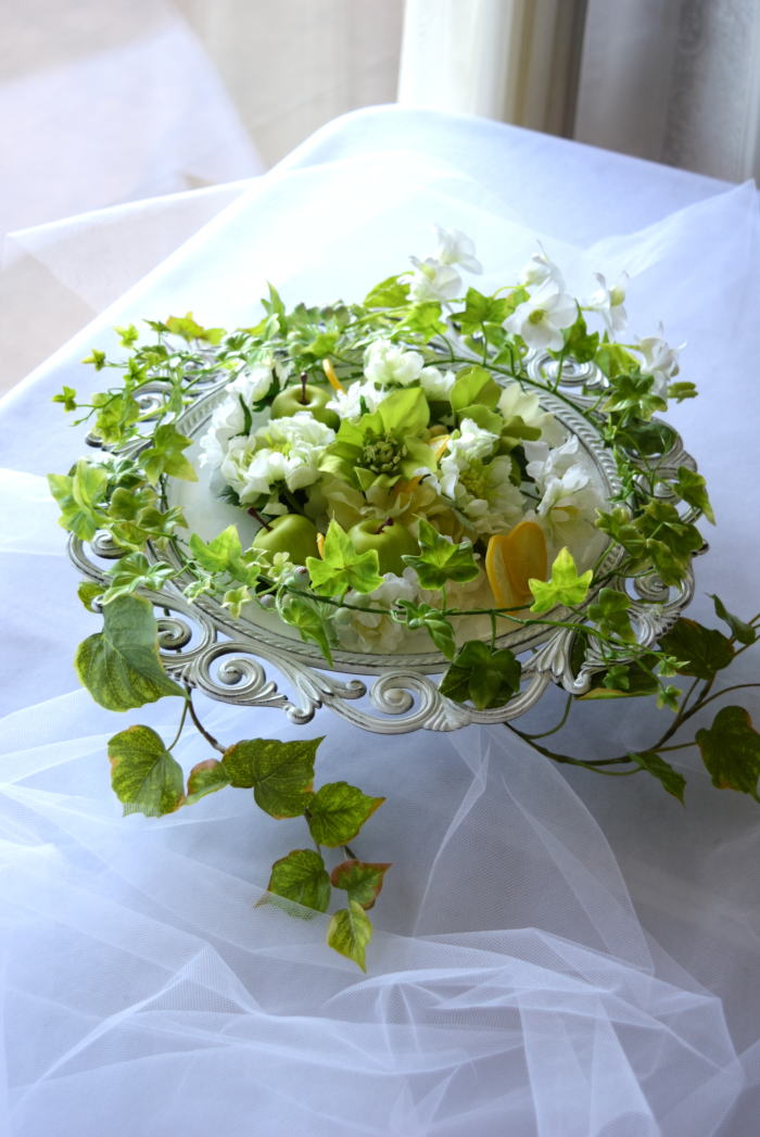 アーティフィシャルフラワー　トレイアレンジ　レモンスライス、リンゴ　蘭｜アトリエレモンリーフ　