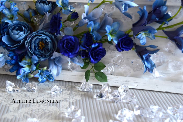 アーティフィシャルフラワー　ブルー　クラッシュアイス　フレームアレンンジ　壁掛け　アップ　｜アトリエレモンリーフ　