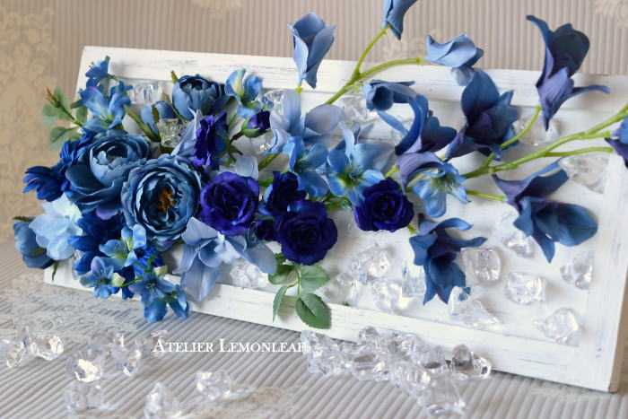 アーティフィシャルフラワー　ブルー　クラッシュアイス　フレームアレンンジ　壁掛け｜アトリエレモンリーフ　