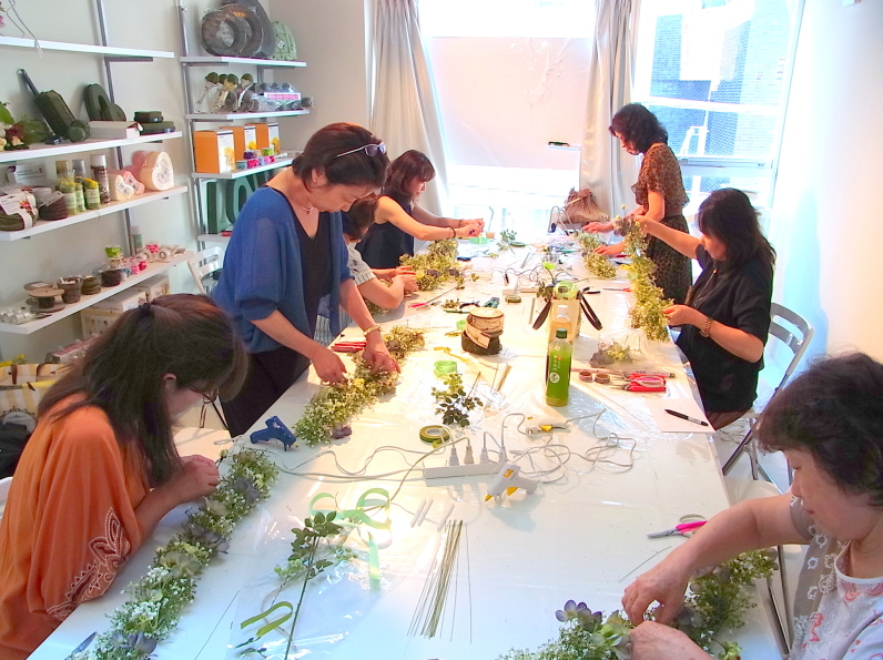 �A�g���G���������[�t�@�l�C���b�X�����i2�@�����ݑ��̃K�[�����h