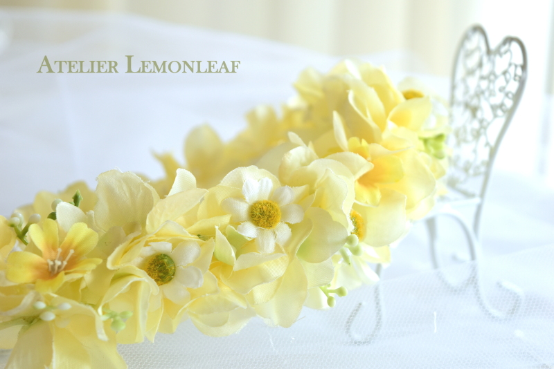 アーティフィシャルフラワーの花かんむり　黄色サイド写真｜アトリエレモンリーフ