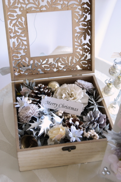 �A�[�e�B�t�B�V�����t�����[�@�N���X�}�X�A�����W�b�A�g���G���������[�t�@�A�[�g�R���{���[�V����