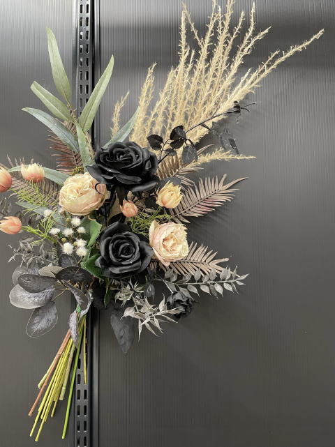 アーティフィシャルフラワー花束　ブラックのバラ｜アトリエレモンリーフ　